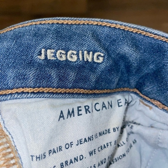 American Eagle Jeggings. NE(X)T Level Stretch. Size 00 - Picture 4 of 9